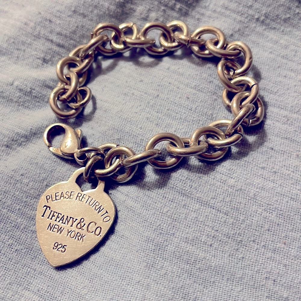 Tiffany & Co. Hart Charm Braclet